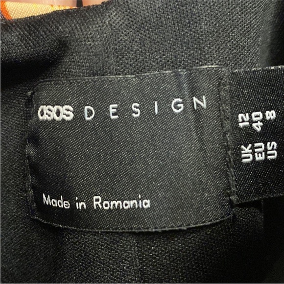 ASOS DESIGN - Black Mini Dress with Orange/Cream Flowers Size 8 - Picture 3 of 11